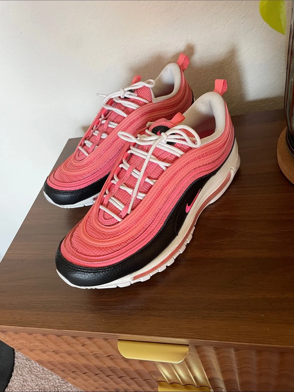 Nike Men 's Air Max 97 Pink and Black Athletic Shoes Air